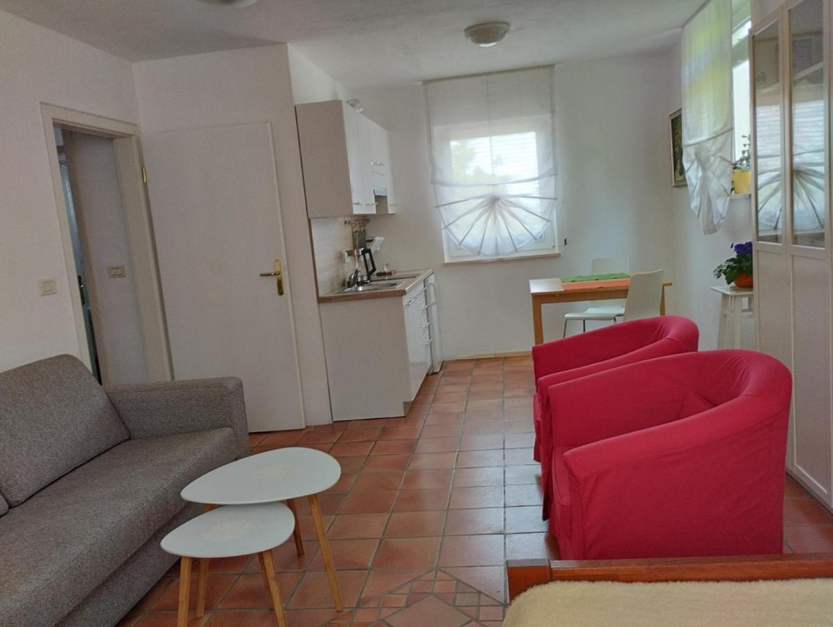 Apartma Oljka Pomjan Šmarje Exterior foto